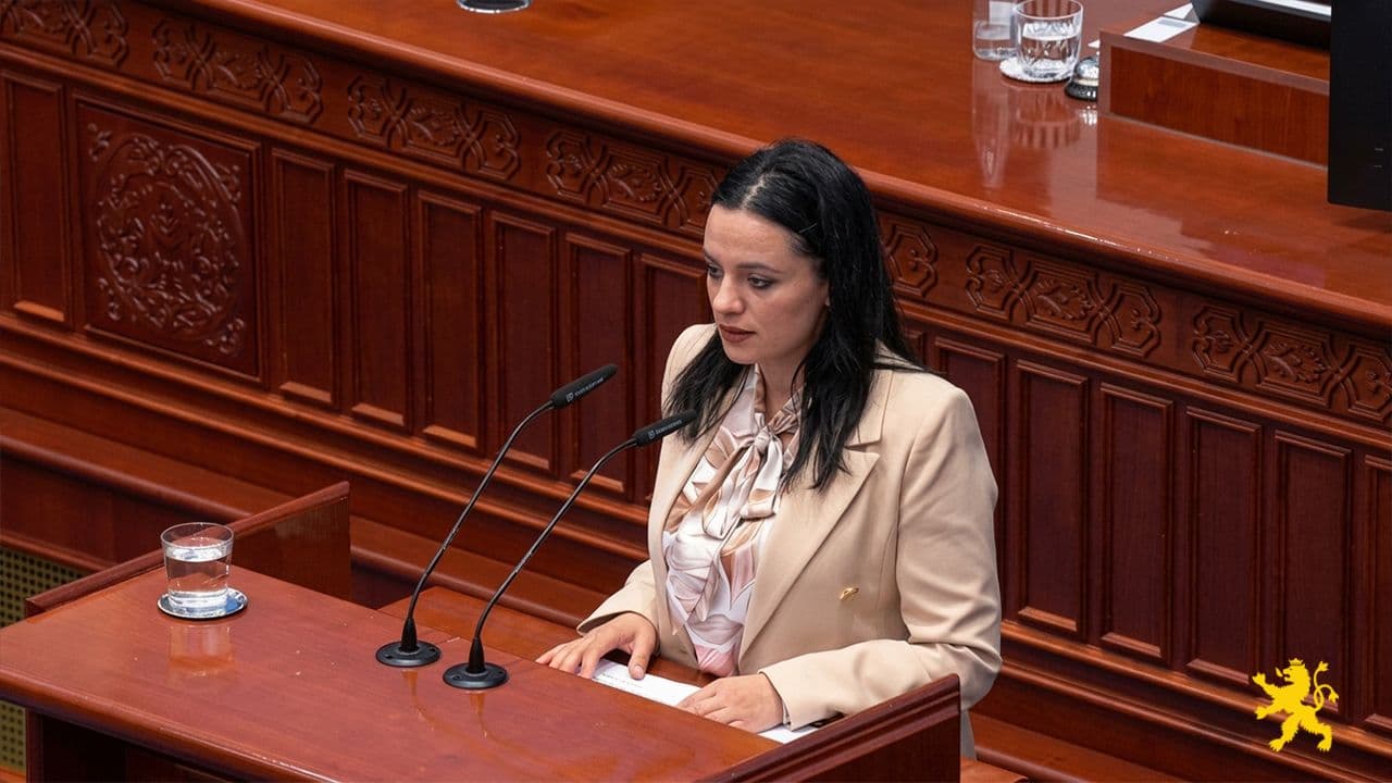 Златеска: Владата активно се справува со предизвиците од светската криза