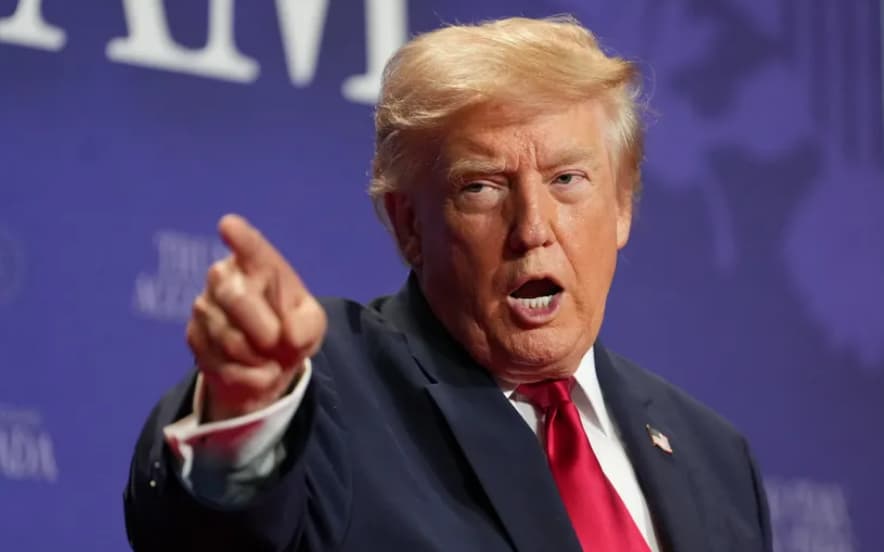Трамп укина 810 милиони долари што ги одобри Конгресот