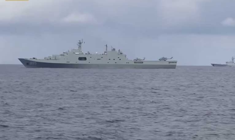 Кина одржува поморски и воздушни воени вежби околу спорниот гребен во Јужното кинеско море