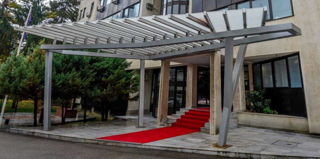 МВР: Лицето Ива Михајлова, за кое е во сила активна судска забрана, нема евидентиран излез од територијата на Македонија