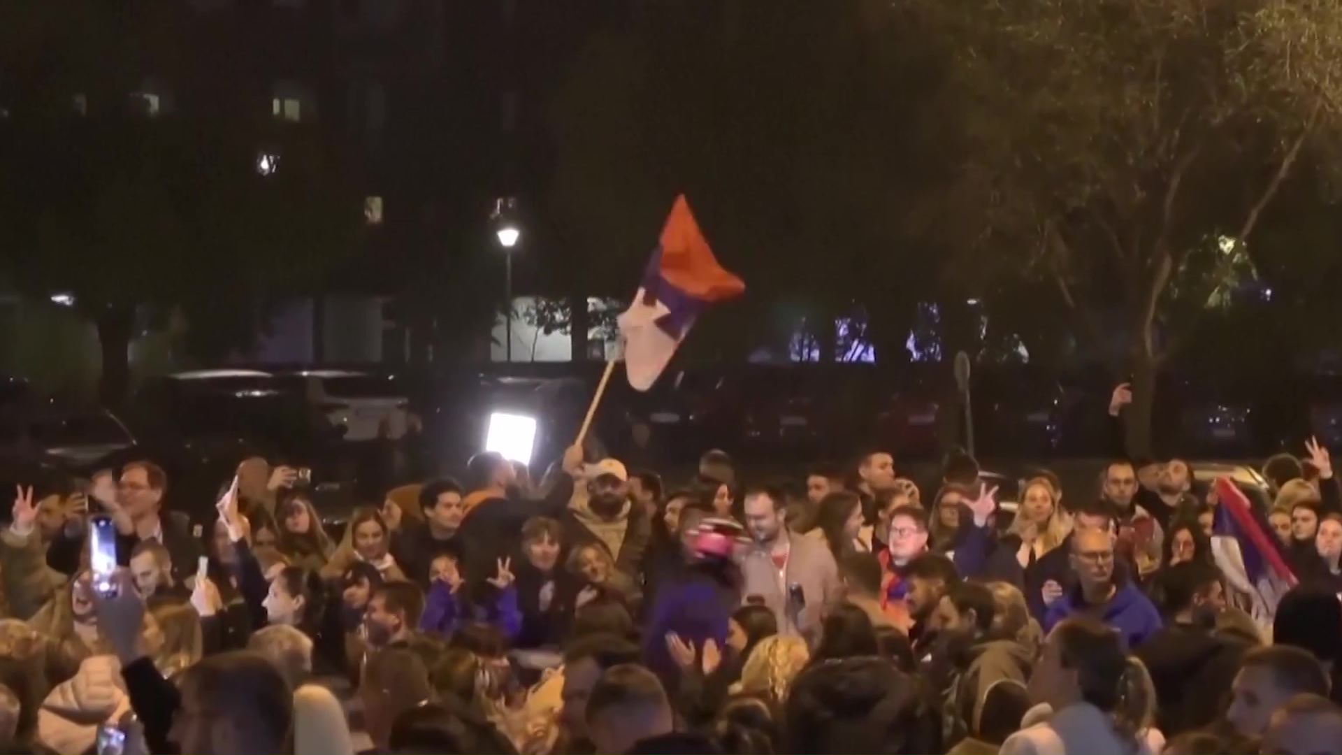 Челниците на ЕУ ја честитаа победата на Студентска листа, Кос со порака- Србија може да почне ново поглавје