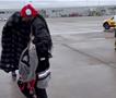 Снуп Дог на аеродром во Шкотска го пречекаа со гајди (ВИДЕО)