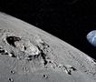 Бајден: Америка одново го води човештвото на Месечината