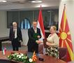Јаневска и Сијарто потпишаа Меморандум: По 20 македонски студенти ќе добиваат стипендии