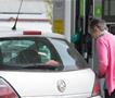 Французин си ја заборавил сопругата на бензинска- се сетил на неа откако поминал 300 километри