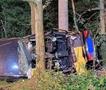 Две брачни двојки загинаа во Германија- со автомобилот се забиле во дрво (ВИДЕО)