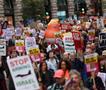 Илјадници Британци протестираа во Лондон против посетата на Трамп (ВИДЕО)