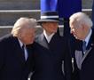 Трамп го смени портретот на Бајден во Белата куќа со слика на која има машина за потпишување (ФОТО)
