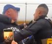 Хаос во авион: Патници се обиделе да ја отворат вратата, им се закануваат пет години затвор (ВИДЕО)