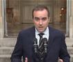 Францускиот премиер Лекорну поднесе оставка по неполн месец од стапување на функцијата