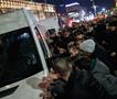Хаос во Софија: Илјадници на протест, формираа жив ѕид околу парламентот (ВИДЕО) 