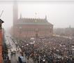 Во Копенхаген и други дански градови се одржаа протести за поддршка на Гренланд