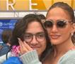 Децата на Џенифер Лопез завршија средно училиште, таа се пофали со фотографии 