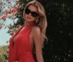 Ѕвездата од „Baywatch“ ужива на хрватскиот брег, се пофали со фотографии