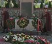 25 години од загинувањето на 8 бранители кај Љуботенски Бачила,цвеќе  се положи и пред споменикот  во селото Љубанци