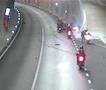 Страотна несреќа во Турција- автомобил „збриша“ мотоцикл во тунел (ВИДЕО)