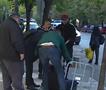Бугарска новинарка заврши со скршено рамо- ја турнал обезбедувач во собранието