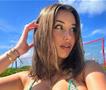 Ѕвезда на OnlyFans се расплака: Мора да се вратам дома без сопругот (ВИДЕО)