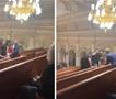 Прага под опсада: Демонстрантите се обидоа да упаднат во парламентот, додека пратениците утрово гласаа до 4 часот (ВИДЕО)