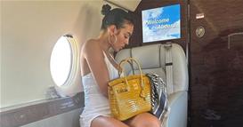 Георгина се пофали со внатрешноста на приватниот авион, во кој што патува со Роналдо (ФОТО)