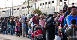 Пакистан соопшти дека го продолжува рокот за депортација на милиони Авганистанци до 1 септември