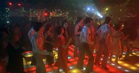 Подиумот за танц од филмот „Треска на саботната вечер“ се продава за 300.000 долари