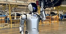 Видео: Кинескиот Донгфенг користи хуманоидни роботи во производството на автомобили