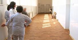 Околу 750 пациенти со попреченост сместени во три болници се дискриминирани во делот на престој и лекување