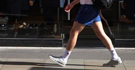 Словачка ќе им забрани на пешаците да се движат со брзина поголема од 6 км/час