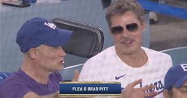 Фото: Бред Пит изненади со нов имиџ на бејзбол натпревар