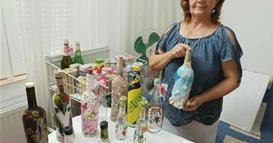 Ленче им дава душа на старите стаклени предмети