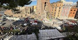 Се урна средновековна кула во близина на Колосеумот во Рим