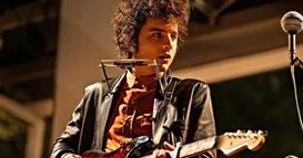 Актерот Тимоти Шаламе е номиниран за музичката награда Греми за улогата на Боб Дилан (ВИДЕО)