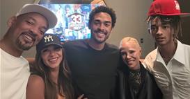 Вил Смит позира со поранешната и со актуелната сопруга на роденден на синот (ФОТО)