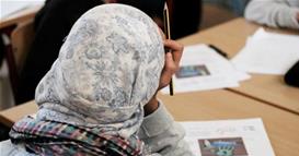 Австрија воведува забрана за шамии во училиштата за девојчиња под 14 години