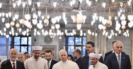 Папата Лав Четиринаесетти ја посети Сината џамија во Истанбул