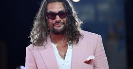 Британка му платила 570.000 евра на „Џејсон Момоа“. Мислела дека се во врска, но...