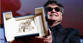 Иран го осуди наградуваниот режисер Панахи на една година затвор