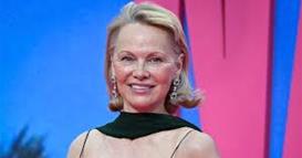 Памела Андерсон размислува да го смени презимето: Сакам да се вратам на финските корени