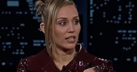 Мајли Сајрус се шегува за вереничкиот прстен: Беше на попуст за Блек Фрајдеј (ВИДЕО)