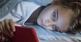 Истражување: Социјалните мрежи предизвикуваат „гниење на мозокот“ кај деца помлади од 5 години