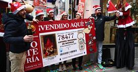 Шпанската божикна лотарија исплати рекордни 2,77 милијарди евра за добивки (ВИДЕО)