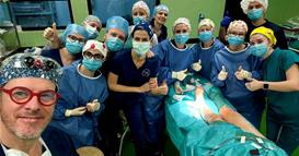 На Клиниката за пластична хирургија извршени две сложени микрохируршки операции