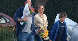 Бен Афлек растргнат меѓу двете поранешни жени- се дотера за шопинг со Џенифер Лопез (ФОТО)