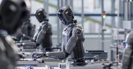 Кина распореди хуманоидни роботи за да ја чуваат државната граница- работат 24 часа без пауза 