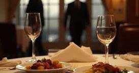 Татко и син со години јаделе во ресторани, а ниеднаш не платиле- користеле една реченица