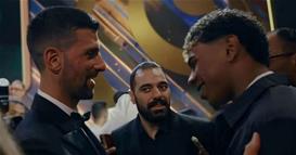 Видео: Ѓоковиќ го замолил Јамал да се фотографира со синот во Дубаи: Стефан, дојди!!