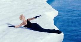 Висока мода на мразот на Гренланд: 39 години подоцна