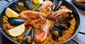 Паелја – медитеранска класика со морски плодови