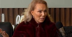 Лепа Брена се потсети на средбата со баба Ванѓа: Искрено се исплашив, нозете ми се отсекоа